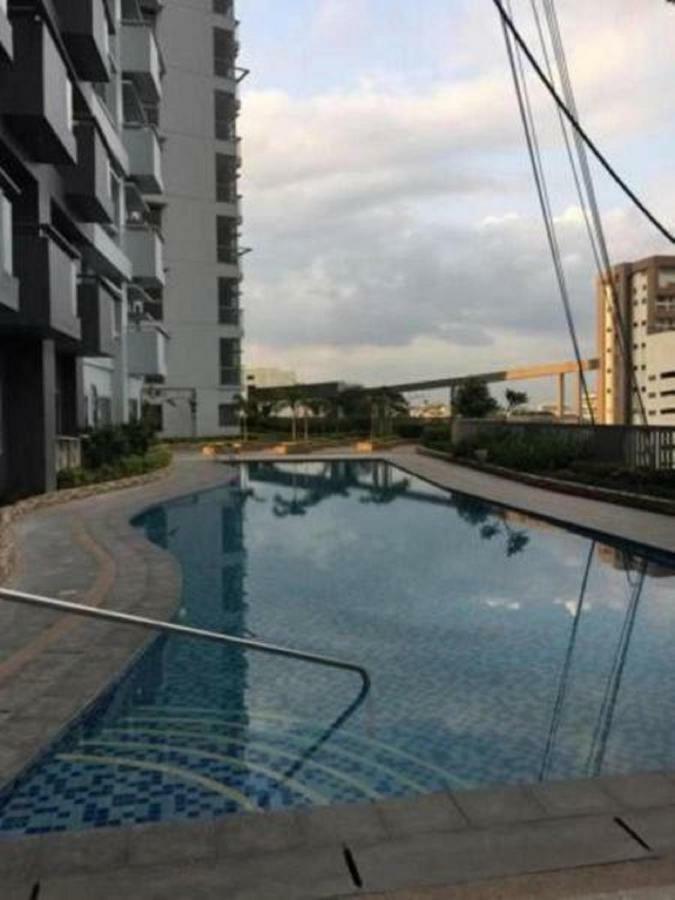 Cubao Manhattanheights Unit 11A Tower B, 2Br Manila Bagian luar foto