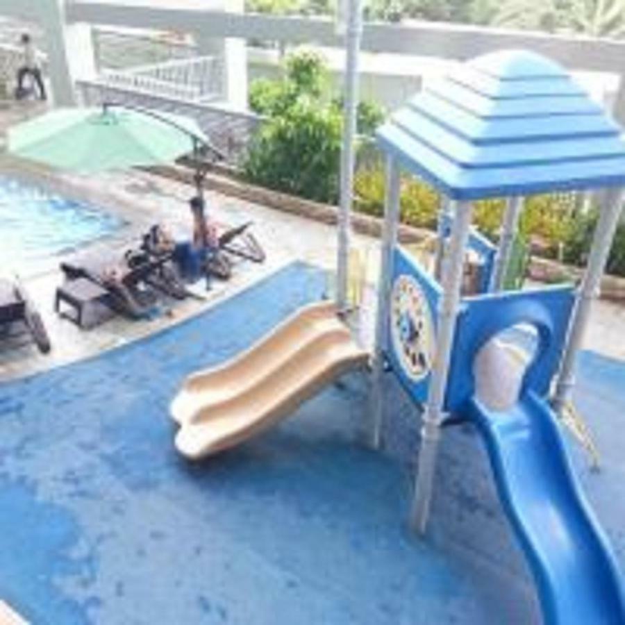 Cubao Manhattanheights Unit 11A Tower B, 2Br Manila Bagian luar foto
