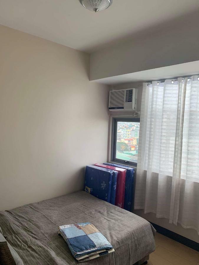 Cubao Manhattanheights Unit 11A Tower B, 2Br Manila Bagian luar foto